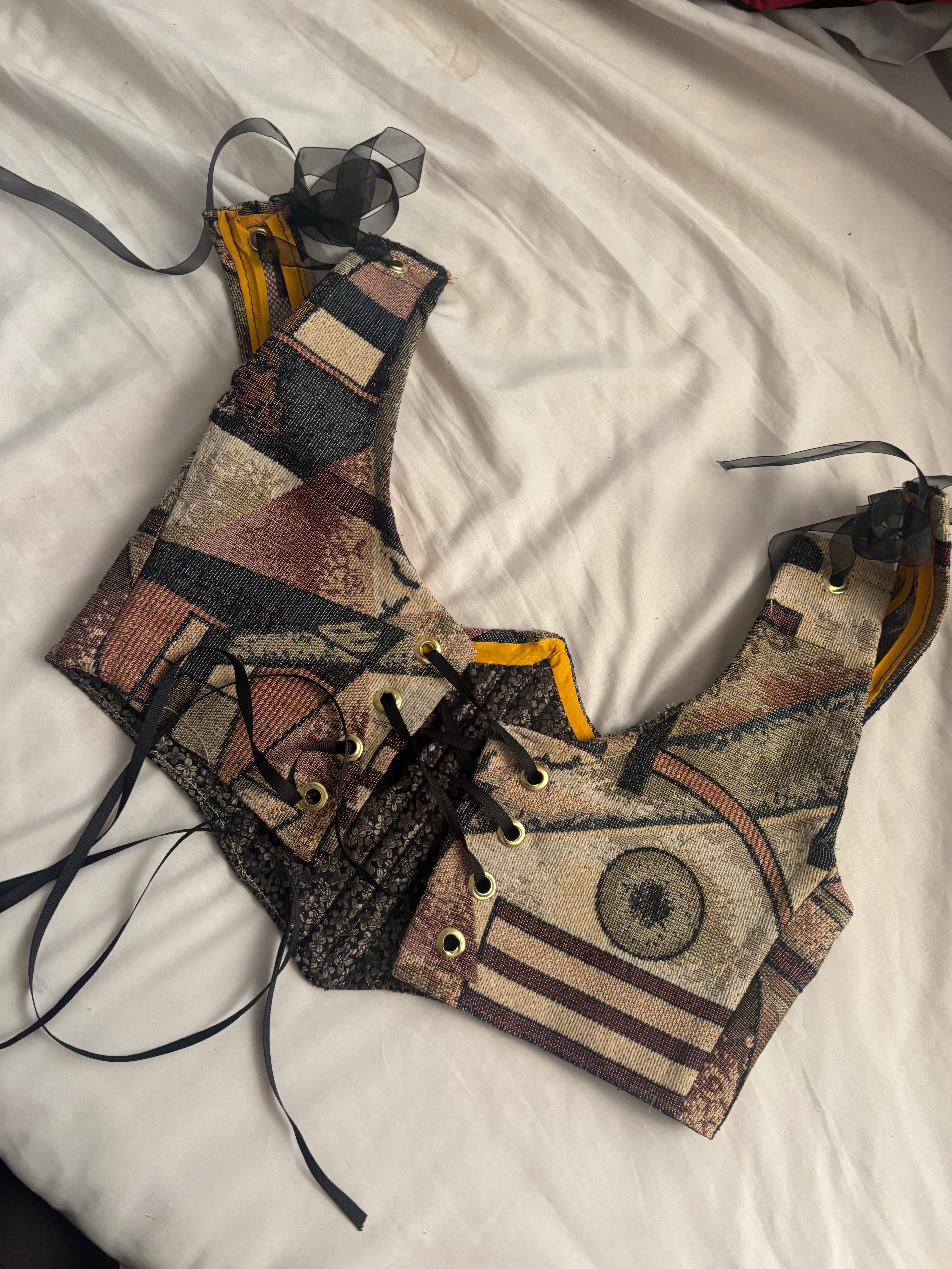 “Vivian” lace up corset