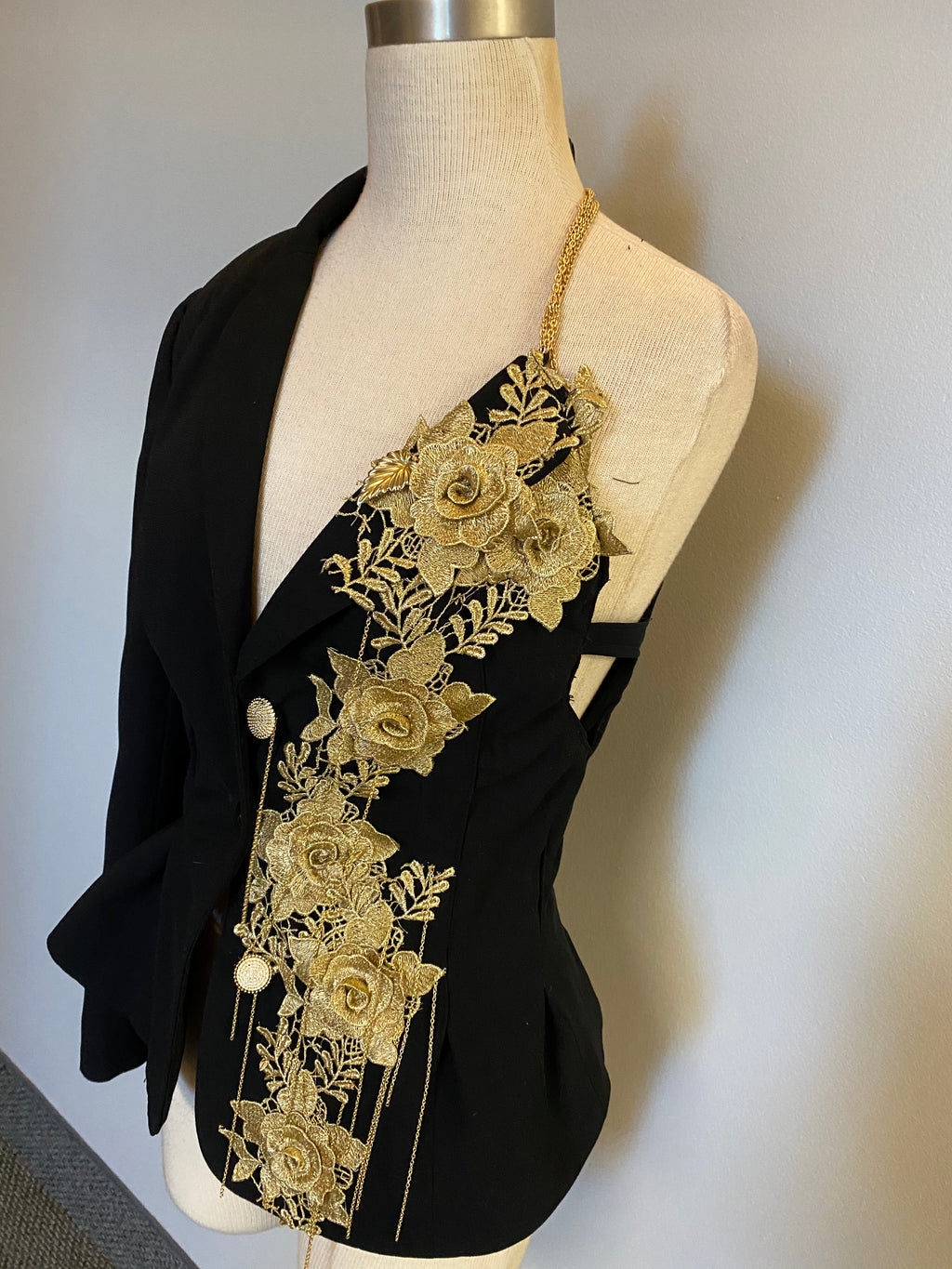 Asymmetrical party blazer