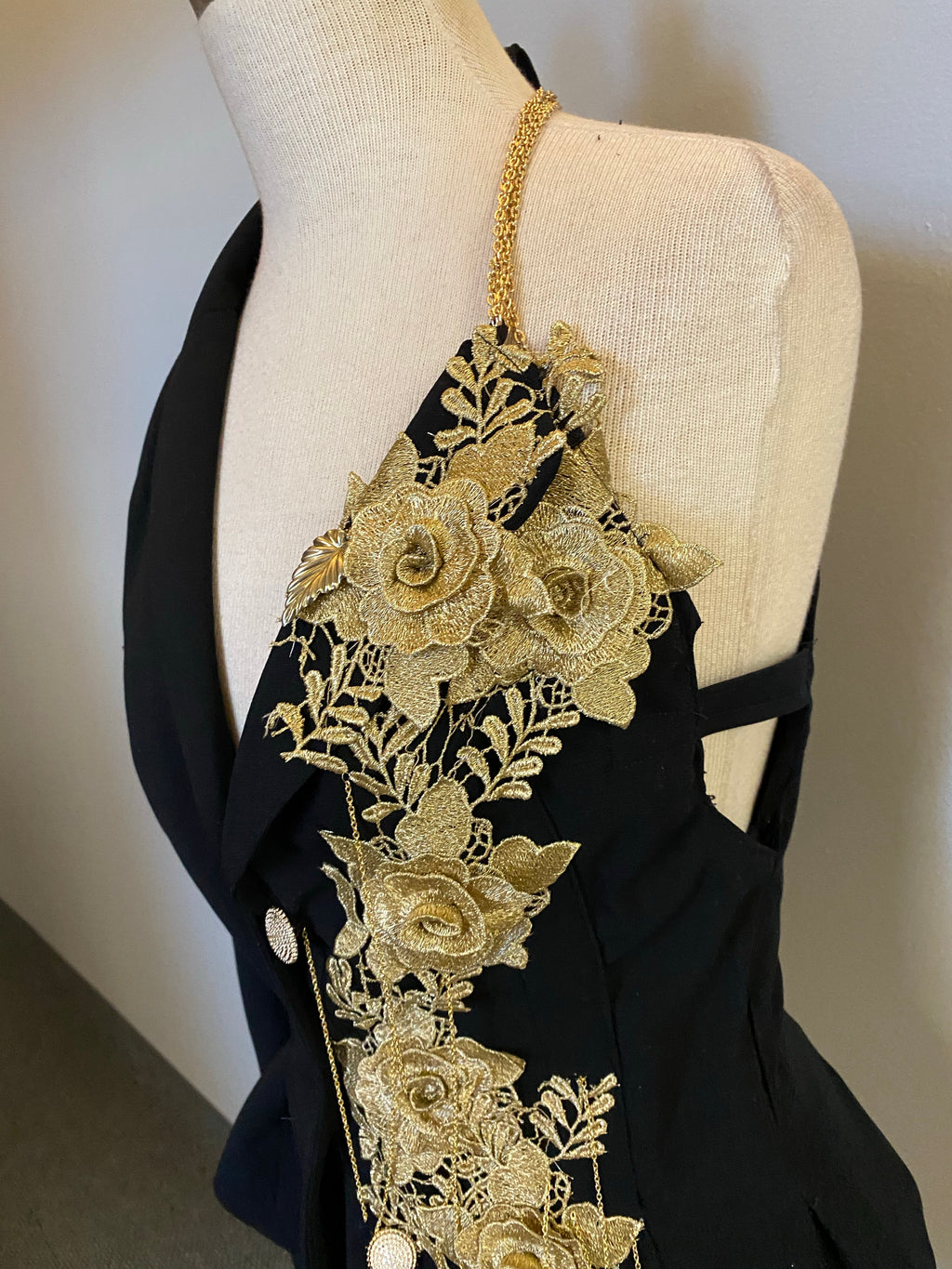 Asymmetrical party blazer