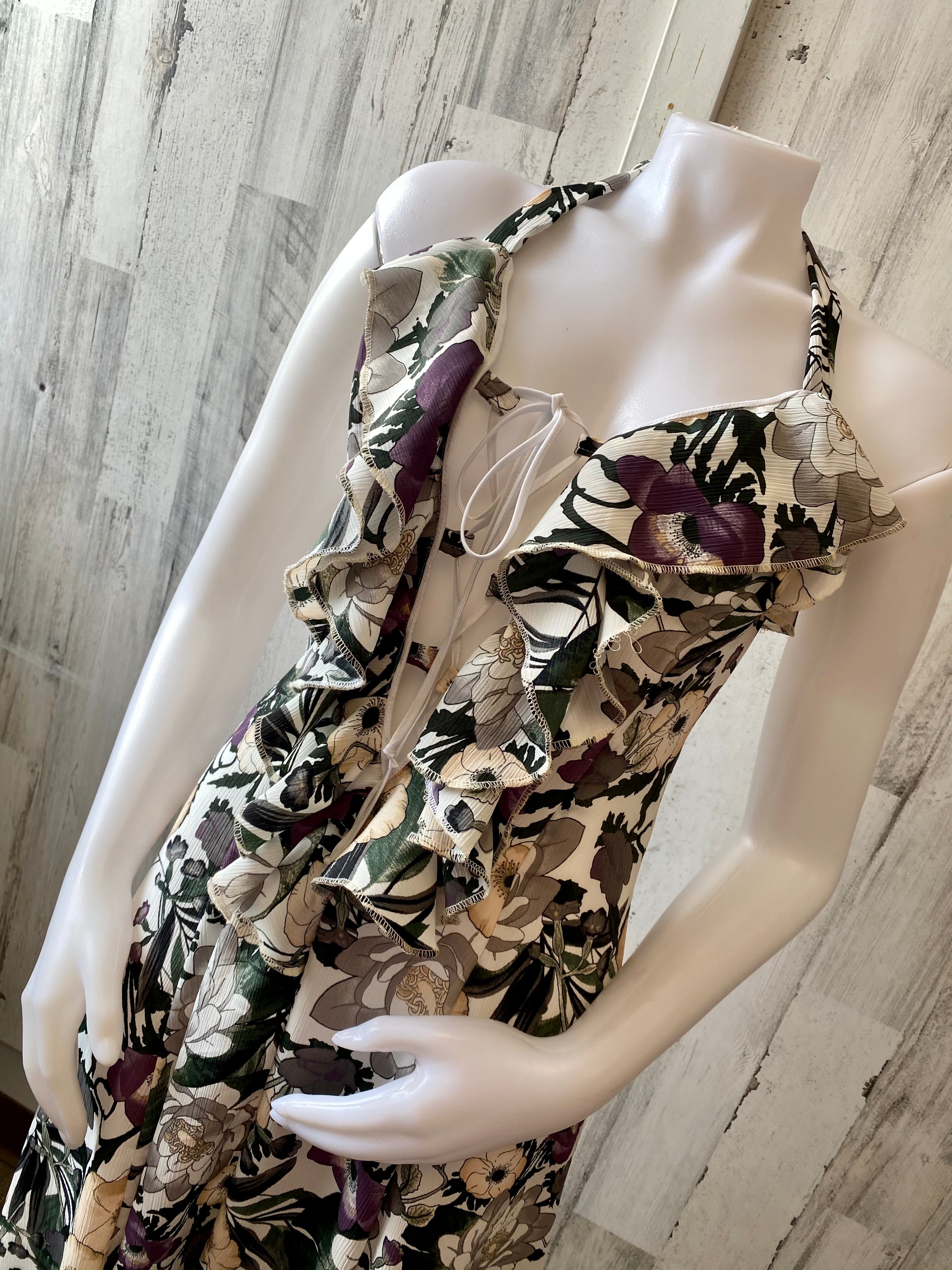 “Rendezvous” ruffle dress