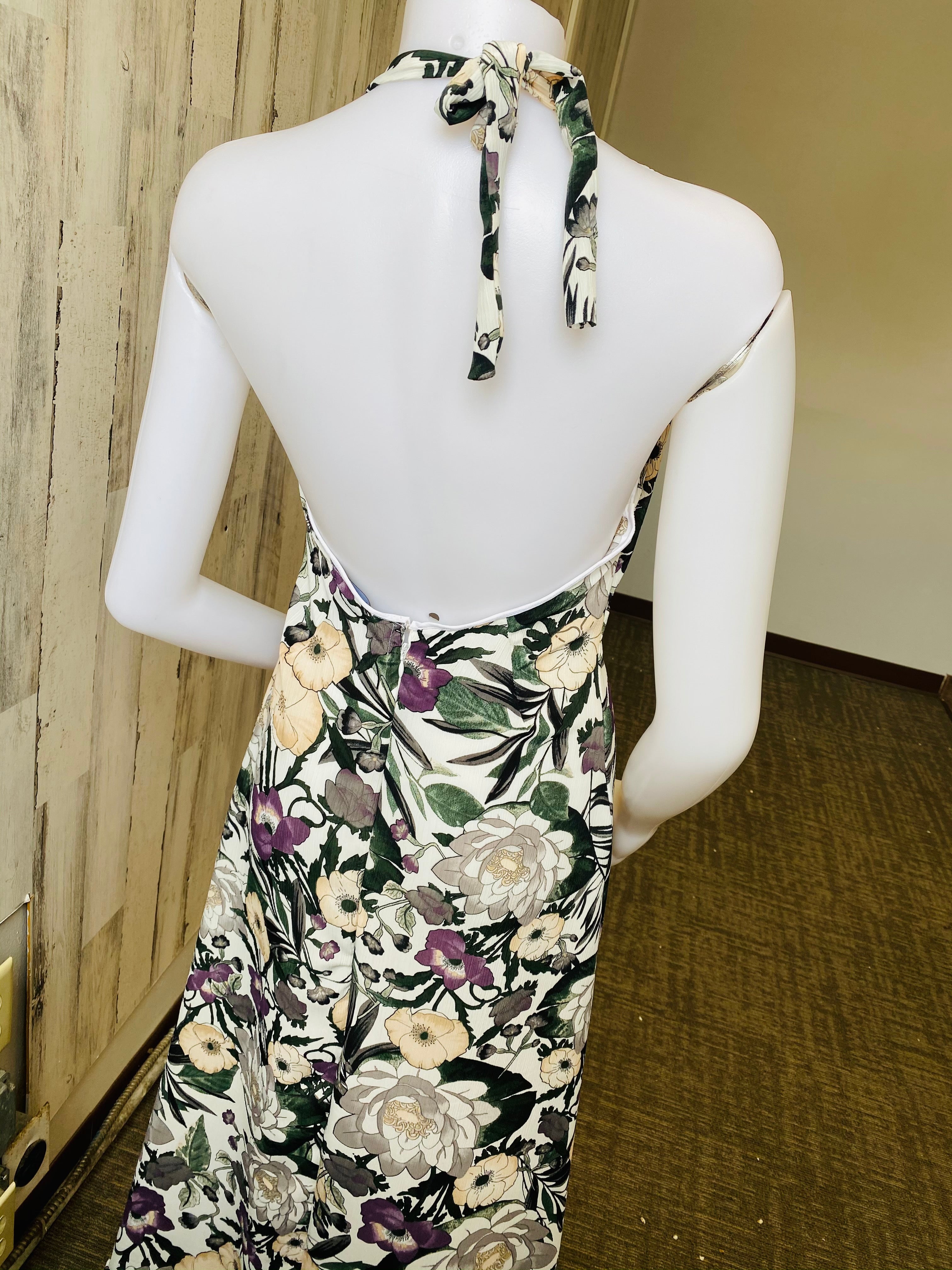 “Rendezvous” ruffle dress