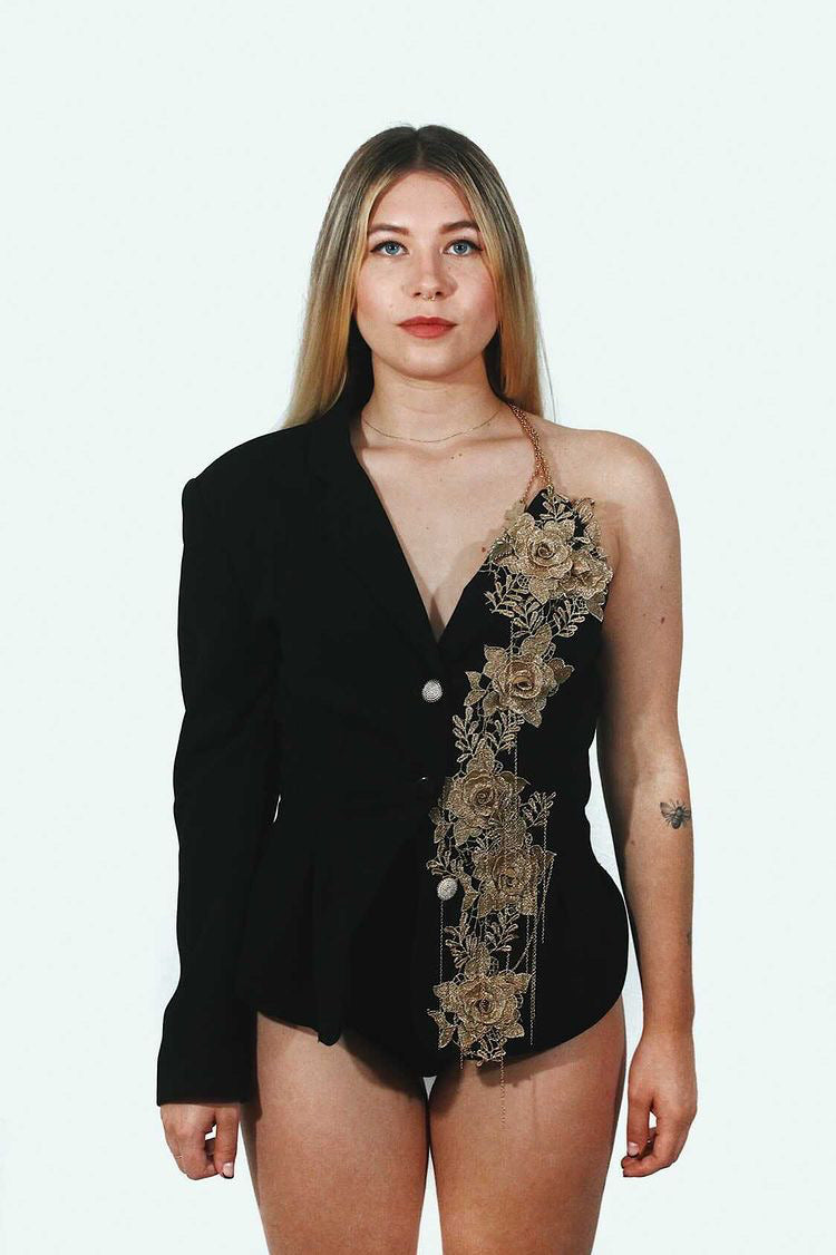 Asymmetrical party blazer